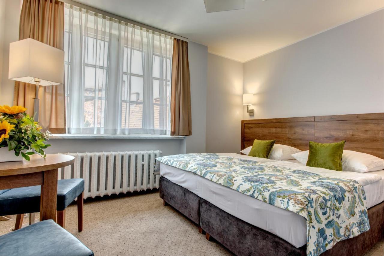 Ksiaz Hotel 3*